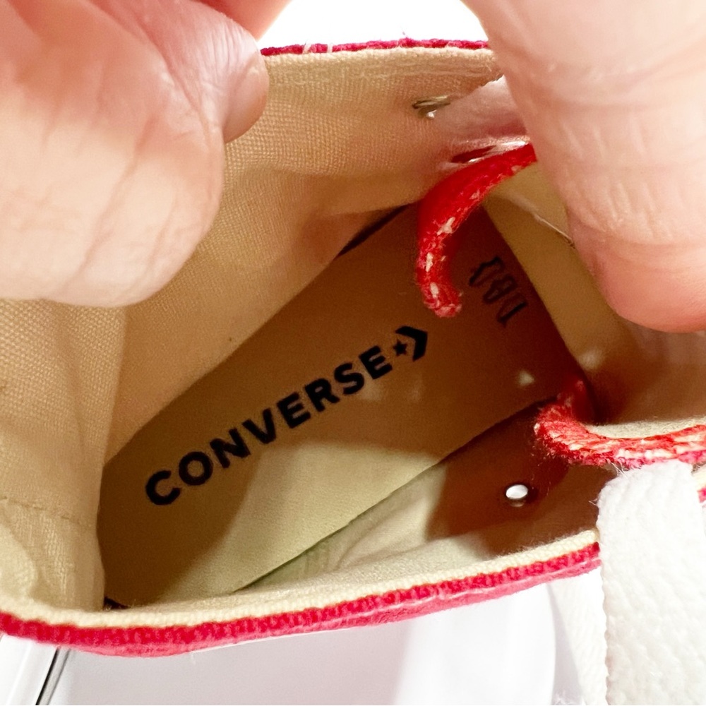 Converse Chuck Taylor All Star Hi Red High Top Shoes
size Men’s 6.5 Women 8.5 - Picture 11 of 13
